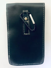 Cargar imagen en el visor de la galería, One Piece x Panson Works - Monkey D Luffy - Pouch with Carabiner - Mobile Case
