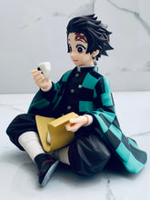 Load image into Gallery viewer, Kimetsu no Yaiba - Kamado Tanjirou - Premium Chokonose Figure
