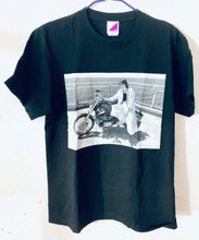 Cargar imagen en el visor de la galería, Kazumi Takayama Birth Commemorative T-shirt Black M Size February 2020 Nogizaka 46 Official Web Shop Limited
