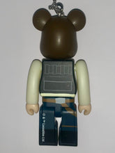 Cargar imagen en el visor de la galería, Star Wars - Han Solo - Happy Kuji Be@rbrick 100% Figure with Ballchain - Bearbrick Award
