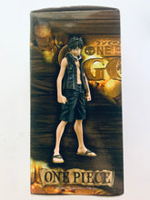Cargar imagen en el visor de la galería, One Piece Film Gold - Monkey D. Luffy - DXF Figure - The Grandline Men Vol.6
