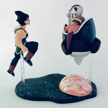 Load image into Gallery viewer, Dragon Ball Z - Bardock VS Freezer (First Form) - DB Capsule 2 - The best battle in the universe!! Freezer Saga - Trading Figure
