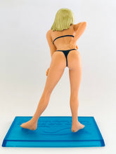 Load image into Gallery viewer, Dead or Alive Xtreme Beach Volleyball - Tina Armstrong - HGIF Trading Figure - Hiyake Ver.
