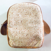 Cargar imagen en el visor de la galería, Peanuts - SNOOPY - Mogu Mogu! Toast Pouch
