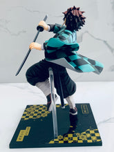 Load image into Gallery viewer, Gekijouban Kimetsu no Yaiba: Mugen Ressha-hen - Kamado Tanjirou - Ichiban Kuji (B Prize)
