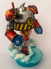 Cargar imagen en el visor de la galería, One Piece - Franky Shogun - Log Box Mayhem of the Fishman Island Hen - Mini Diorama
