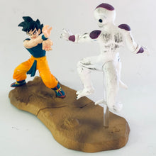 Cargar imagen en el visor de la galería, Dragon Ball Z - Son Goku VS Freeza (Final Form) - DB Capsule 2 - The best battle in the universe!! Freezer Saga - Trading Figure
