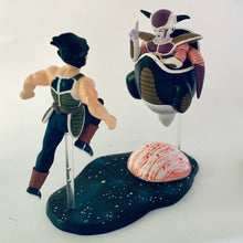 Cargar imagen en el visor de la galería, Dragon Ball Z - Bardock VS Freezer (First Form) - DB Capsule 2 - The best battle in the universe!! Freezer Saga - Trading Figure
