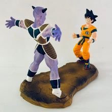 Load image into Gallery viewer, Dragon Ball Z - Son Goku VS Captain Ginyu - DB Capsule 2 - The best battle in the universe!! Freezer Saga - Trading Figure
