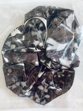 Load image into Gallery viewer, Tokyo Yamanote Boys - Kujo Takumi - Scrunchie - Hair Tie

