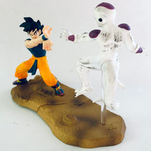 Load image into Gallery viewer, Dragon Ball Z - Son Goku VS Freeza (Final Form) - DB Capsule 2 - The best battle in the universe!! Freezer Saga - Trading Figure
