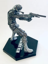Load image into Gallery viewer, Metal Gear Solid 2: Sons of Liberty - Solid Snake - Konami Figure Collection - MGS SoL - Metallic ver.
