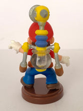 Cargar imagen en el visor de la galería, Super Mario Sunshine - Mario &amp; Pump - Choco Egg Figure - Shokugan - No. 05
