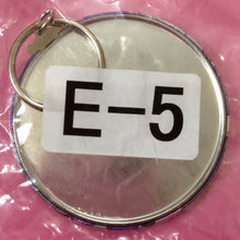 Load image into Gallery viewer, IS: Infinite Stratos - Laura Bodewig - Can Badge Keychain - Cuchiwaii

