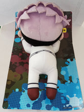 Cargar imagen en el visor de la galería, Jujutsu Kaisen GRAFFITI x BATTLE Prize G Lying Down Plush Toy (Sega) - Cuchiwaii
