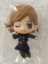 Cargar imagen en el visor de la galería, Jujutsu Kaisen - Kugisaki Nobara - Hugcot - Mini Figure - Cuchiwaii
