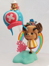 Load image into Gallery viewer, One Piece PREMIALIVE Figure - Chopper in Fish - Man Island - (Banpresto) - Cuchiwaii
