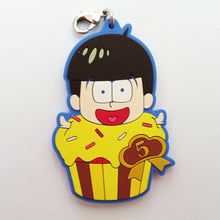Load image into Gallery viewer, Osomatsu - san - Matsuno Jyushimatsu - Ichiban Kuji ~Patissier Iyami de Hataraku Zansu!~ - Rubber Strap - Strap - Cupcake (Banpresto) - Cuchiwaii
