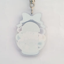 Load image into Gallery viewer, Osomatsu - san - Matsuno Karamatsu - Acrylic Keychain (Set) - Keyholder - Pulish - Present Balloon ver (Exrare) - Cuchiwaii
