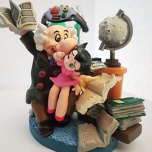 Cargar imagen en el visor de la galería, Tetsuwan Atom - Ochanomizu - hakase - Uran - Astro Boy - Vignette - Diorama Figure (Kaiyodo - Takara) - Cuchiwaii
