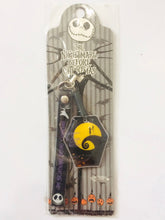 Load image into Gallery viewer, Tim Burton’s The Nightmare Before Christmas - Jack Skellington - Zero - Mobile Cleaner Strap - Cuchiwaii
